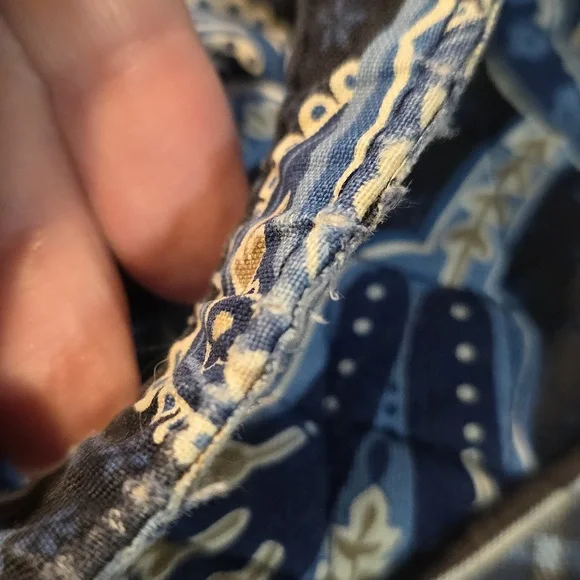 Vera Bradley Windsor Navy Paisley/Plaid Bag w/Front Zipper Pocket - Picture 11 of 12